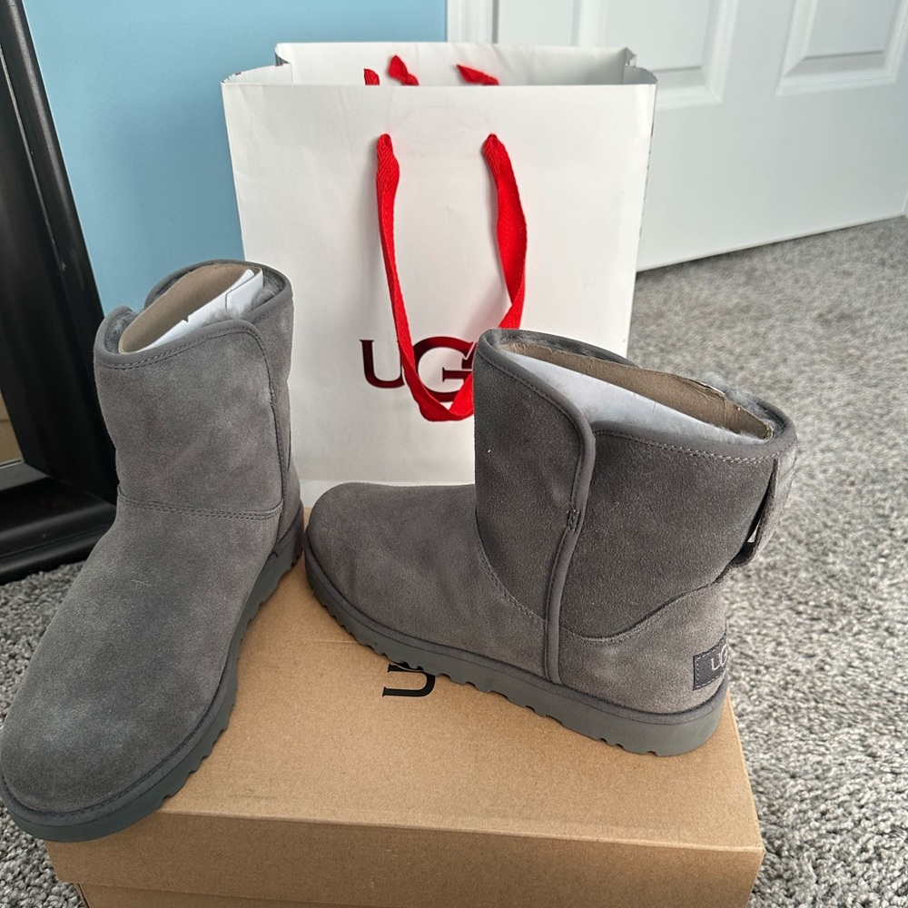 UGGs💕